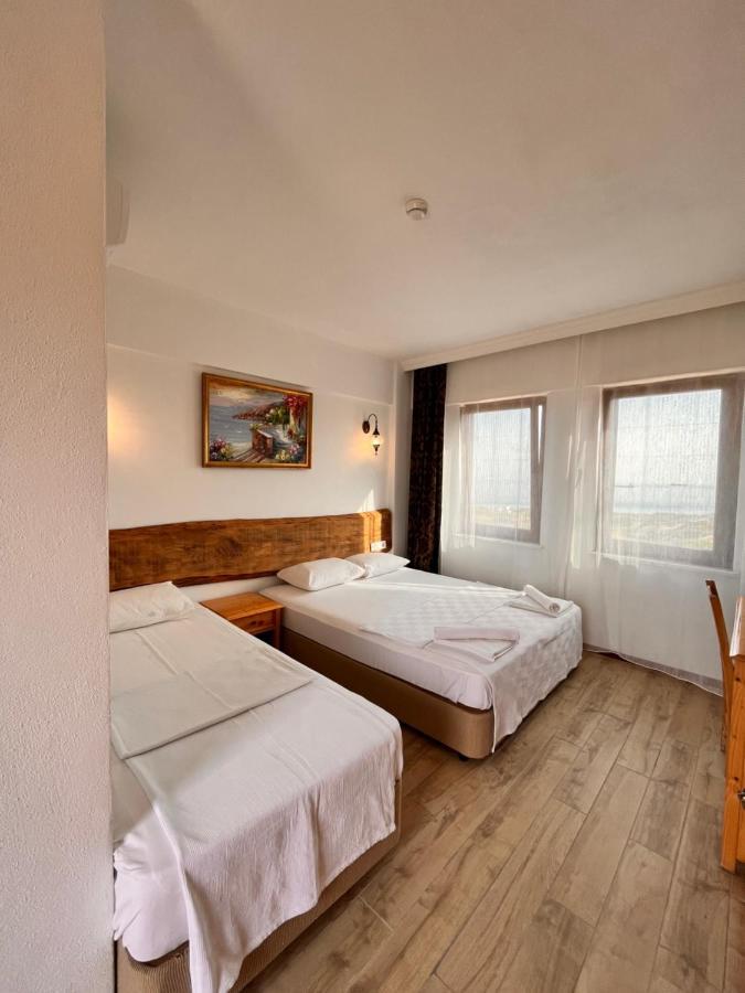 Sukha Inn Hotel & Beach 보즈자아다 외부 사진