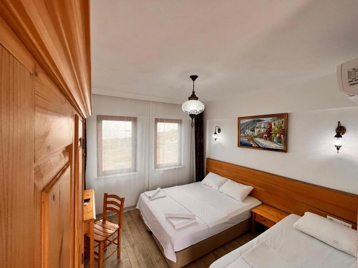 Sukha Inn Hotel & Beach 보즈자아다 외부 사진